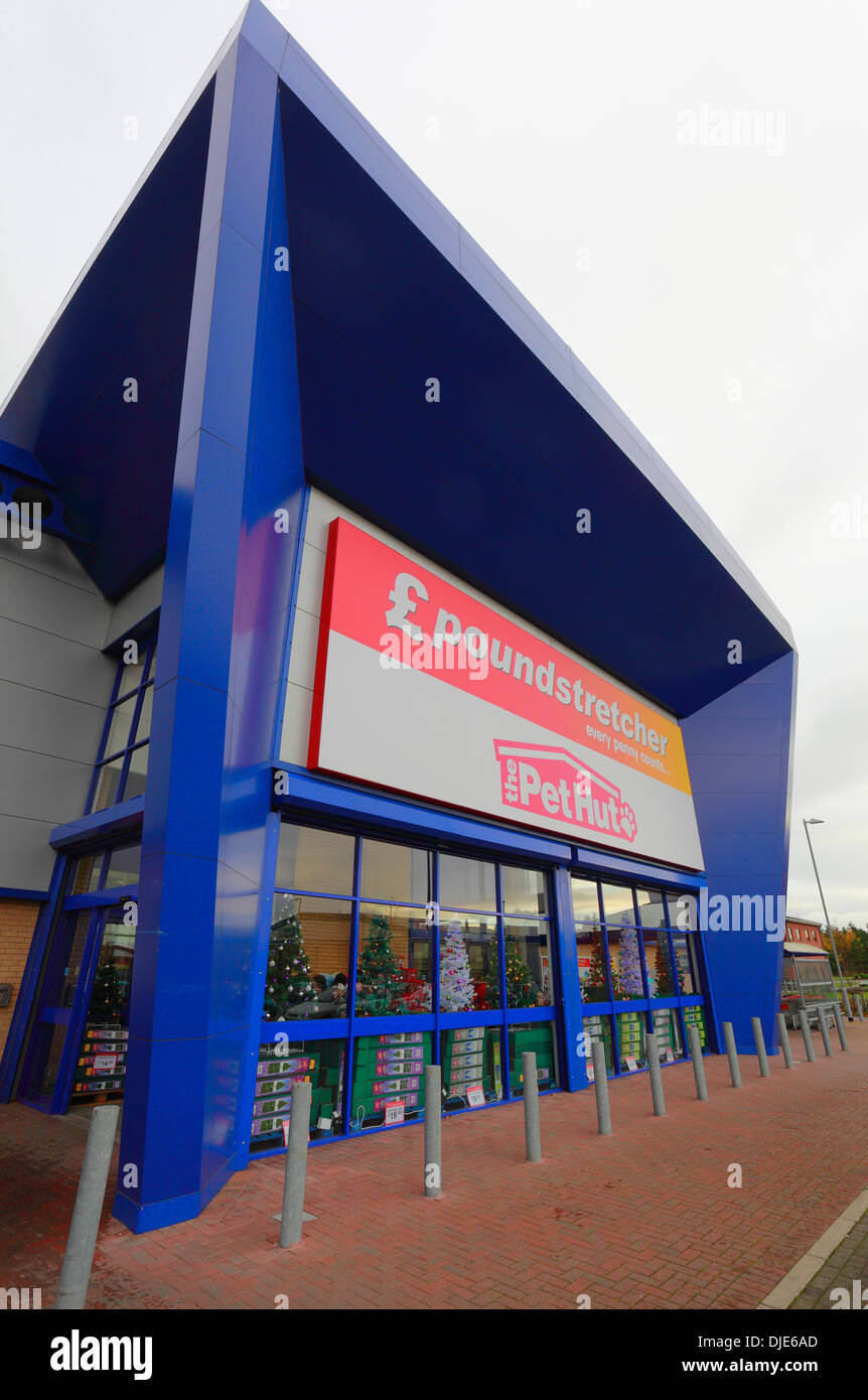 Pound Stretcher and the Pet Hut store front at Wymondham, Norfolk. Stock Photo