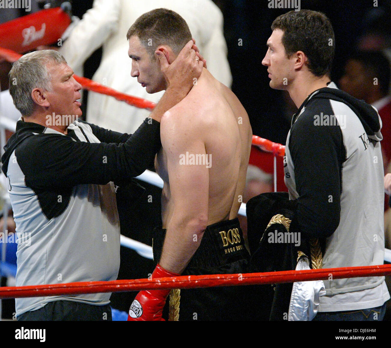 Klitschko Clinches His Way To Victory Over Peter - Boxing News 24