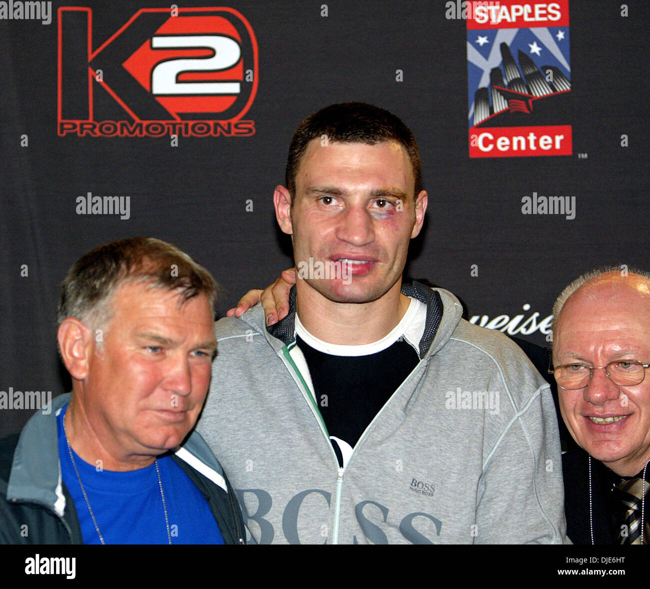 Apr 24, 2004; Los Angeles, CA, USA; Boxer VITALI KLITSCHKO (C) poses