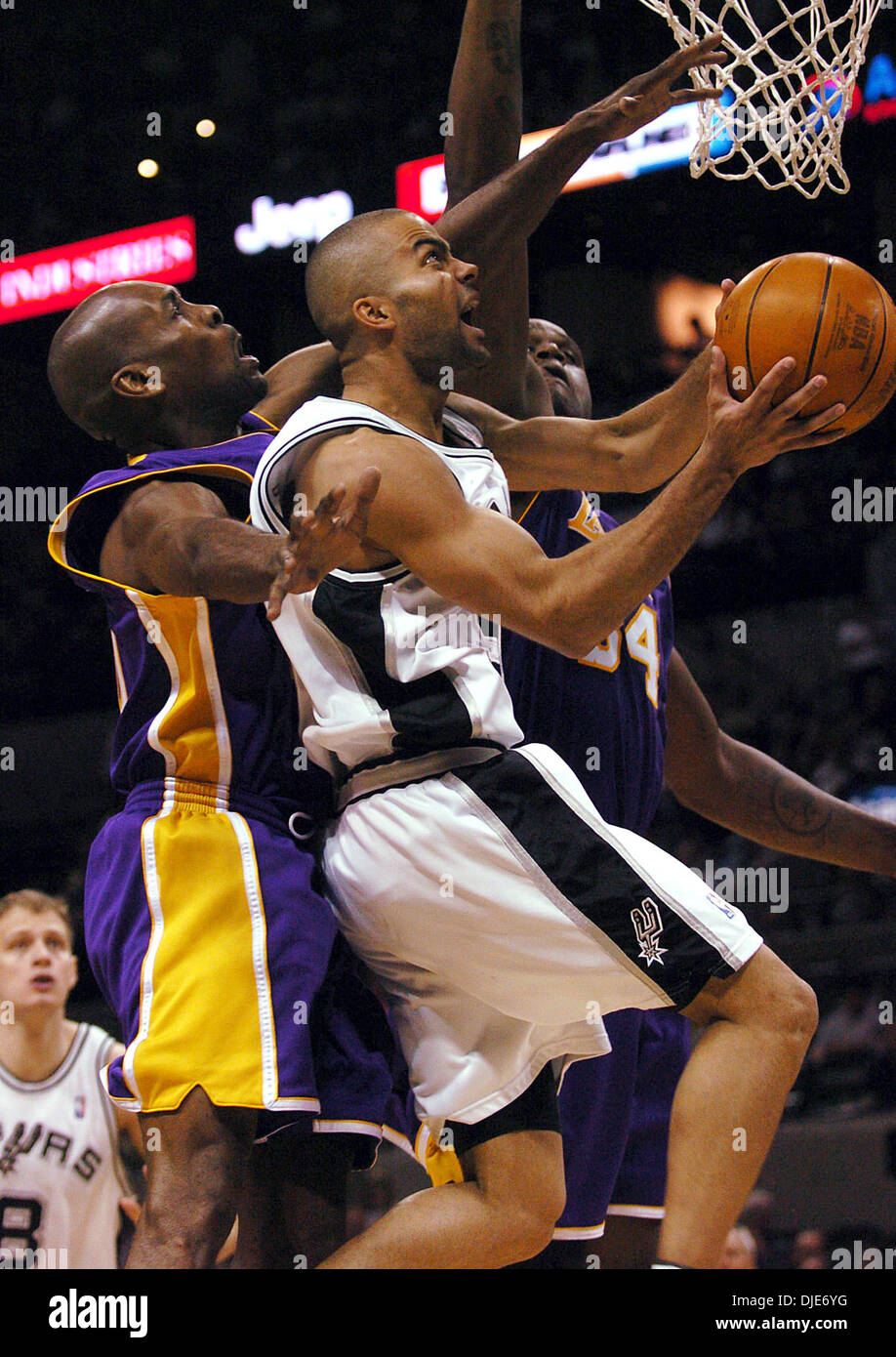 Tony parker spurs hi-res stock photography and images - Alamy