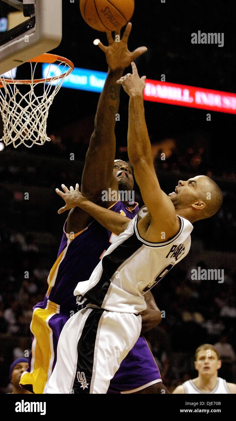 tony parker dunk