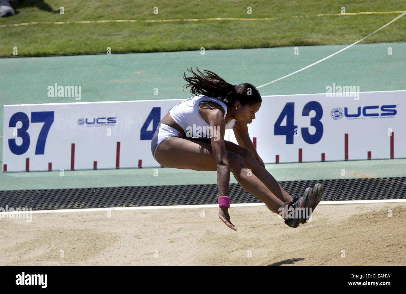 Jul 11, 2004; Sacramento, CA, USA; TIOMBE HURD set an American record