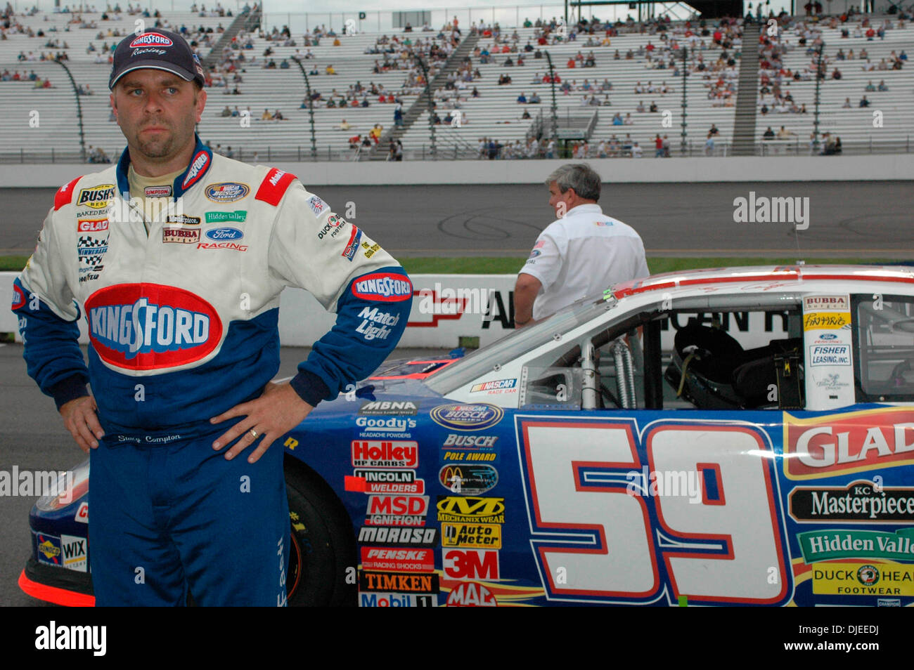 Sep 09, 2004; Richmond, VA, USA ; STACY COMPTON waits his turn to