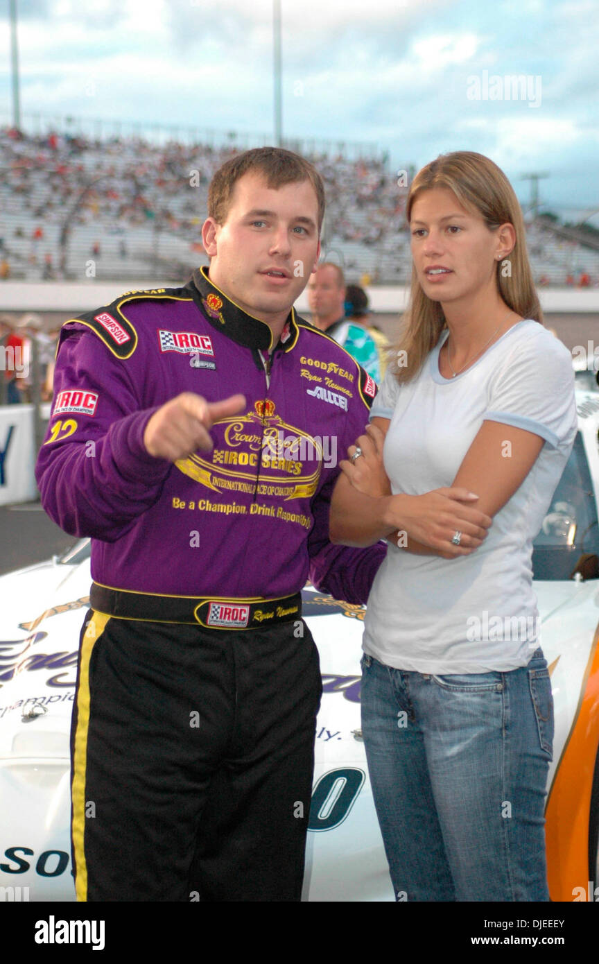Sep 09 2004 Richmond Va Usa Crown Royal Iroc Series Driver Ryan Newman With His Wife At The Richmond International Raceway Stock Photo Alamy