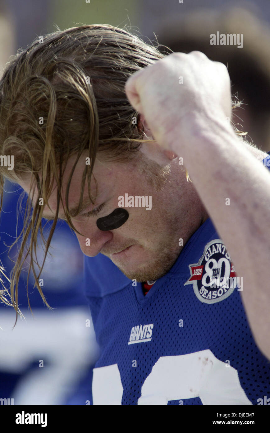 New York Giants tight end Jeremy Shockey during 17-14 loss to the Arizona  Cardinals at Sun Devil Stadium in Tempe, Ariz. on Sunday, Nov. 14, 2004.  Photo via Newscom Stock Photo - Alamy