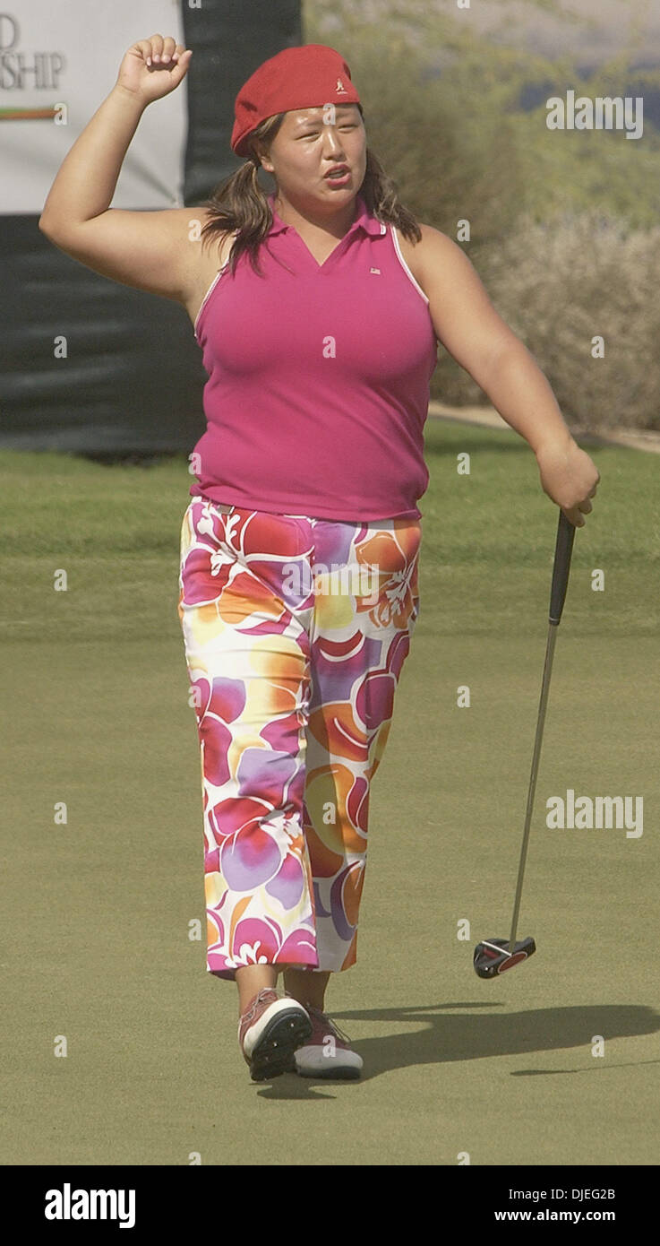 Oct 17 2004 Palm Desert Ca Usa Lpga Pro Christina Kim Celebrates A Birdie During The Samsung World Championship Stock Photo Alamy