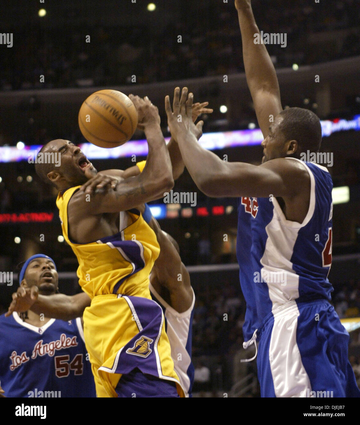 Gallery, Clippers vs Los Angeles Lakers (11.09.22) Photo Gallery