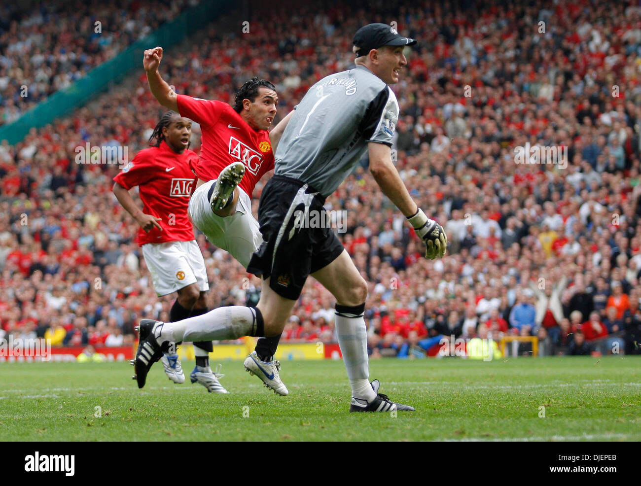 Carlos Tevez Manchester United Goal Hi res Stock Photography And Images 