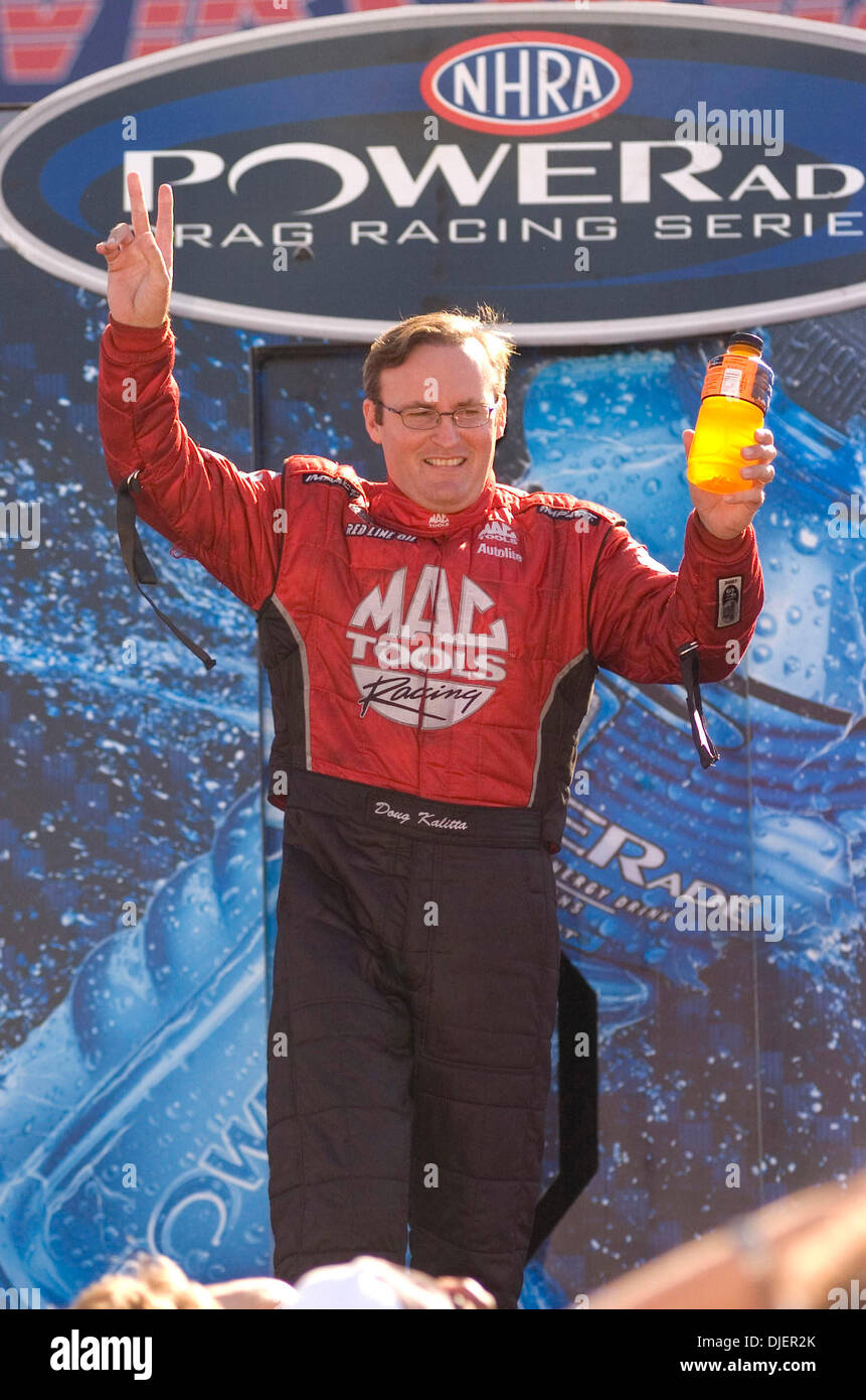 Oct 07, 2007 Dinwiddie, VA, USA NHRA Top Fuel driver DOUG KALITTA