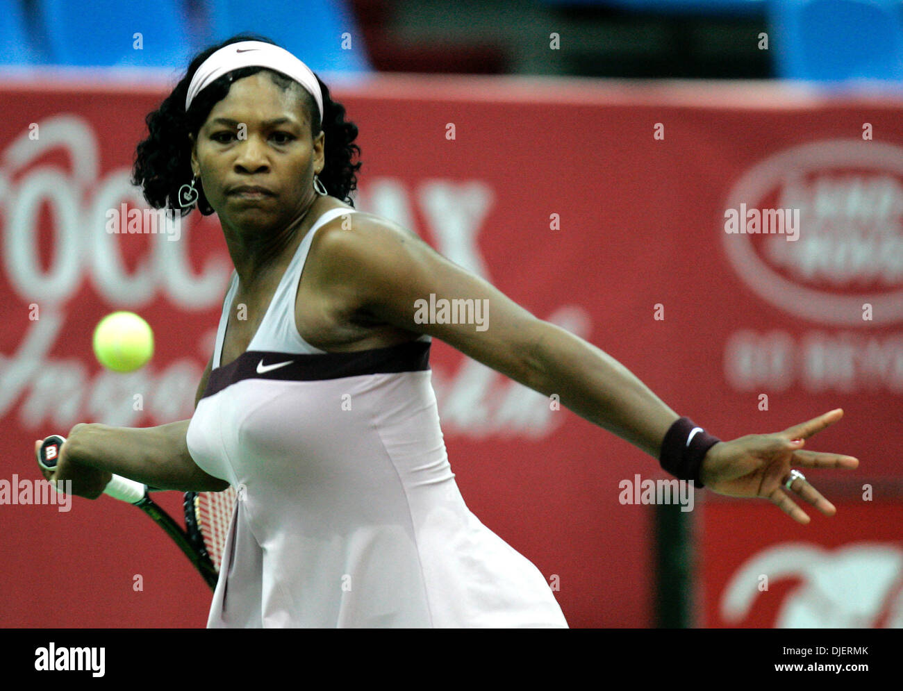 Oct 11, 2007 - Moscow, Russia - The 2007 Kremlin Cup tennis tournament. American  tennis player SERENA WILLIAMS. (Credit Image: © PhotoXpress/ZUMA Press)  RESTRICTIONS: North and South America RIGHTS ONLY! Stock Photo - Alamy