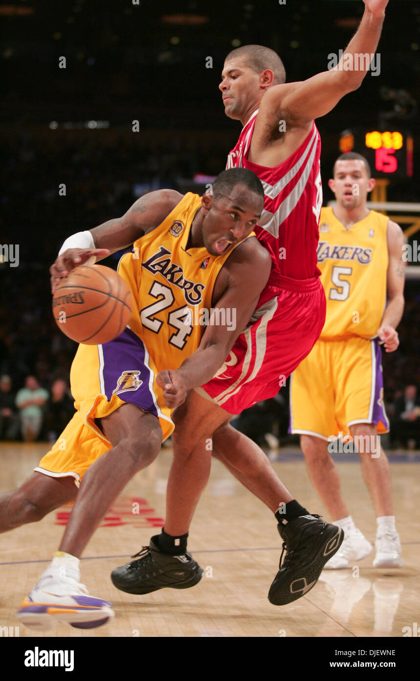 Oct 31, 2007 - Los Angeles, California, USA - Los Angeles Lakers' KOBE ...