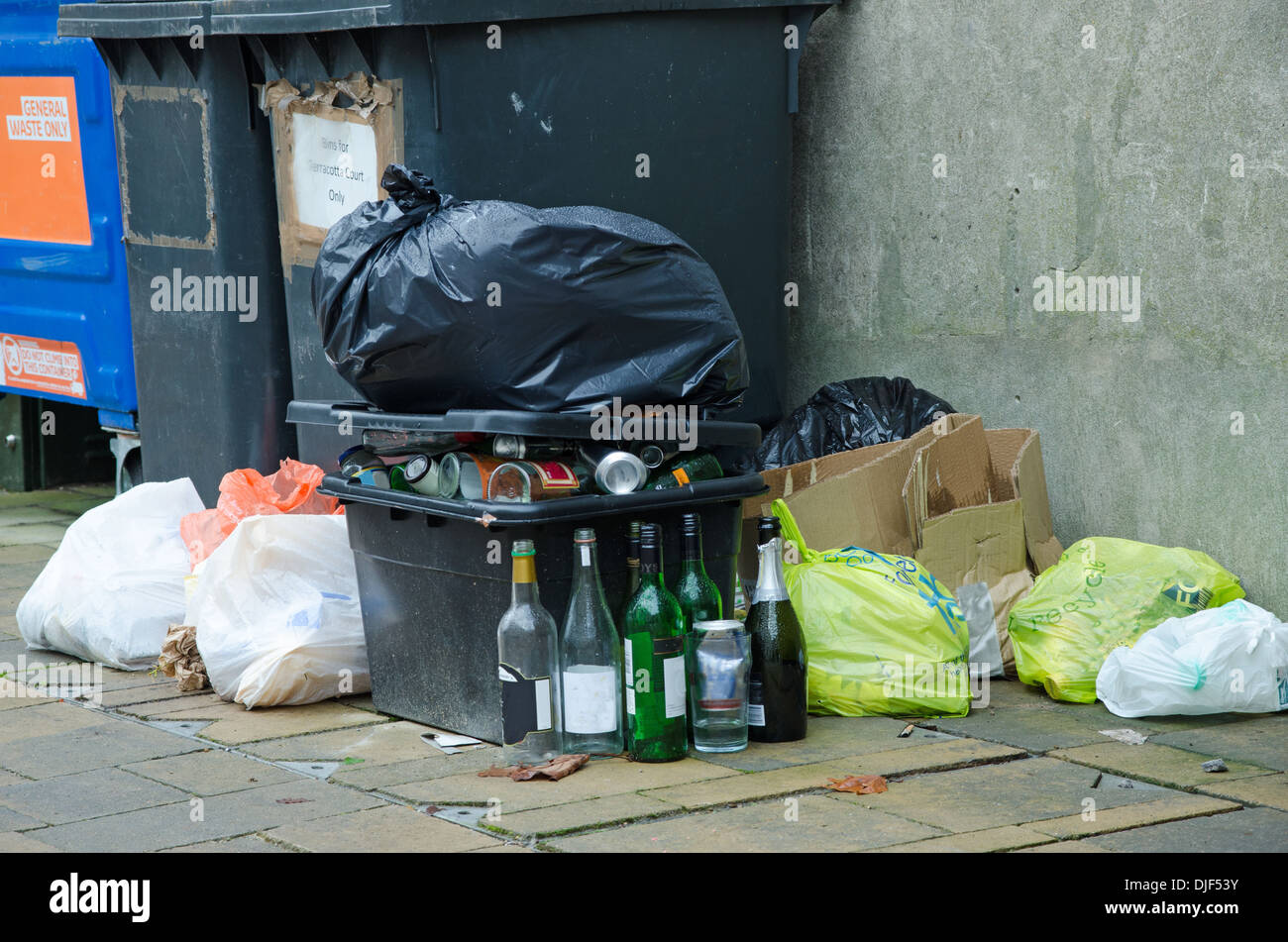 Urban waste hires stock photography and images Alamy