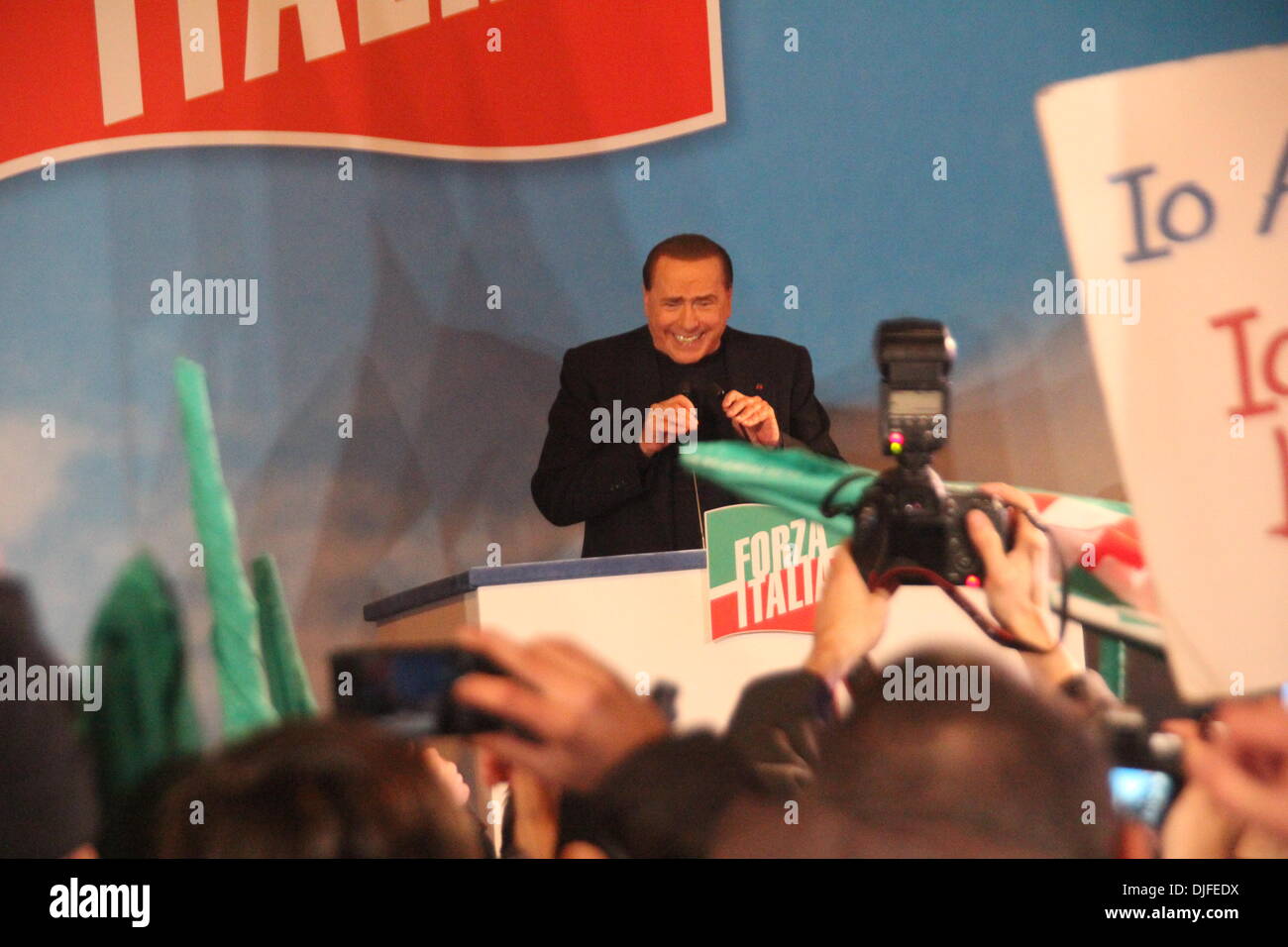 Rome, Italy 27 November 2013  Silvio Berlusconi making a public address to his supporters Credit:  Gari Wyn Williams/Alamy Live News Stock Photo