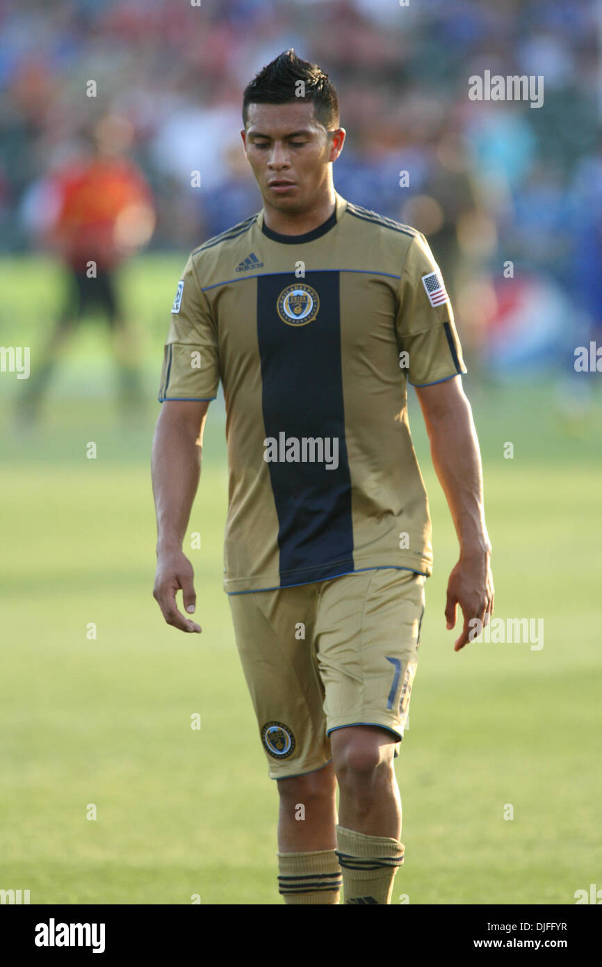 10 June 2010: The Unions' Michael Orozco (#16) was sent off the field after his second yellow card caution of the match in the 42nd minute. The Kansas City Wizards defeated the Philadelphia Union 2-0 at CommunityAmerica Ballpark, Kansas City, Kansas..Mandatory Credit: Tyson Hofsommer / Southcreek Global (Credit Image: © Tyson Hofsommer/Southcreek Global/ZUMApress.com) Stock Photo