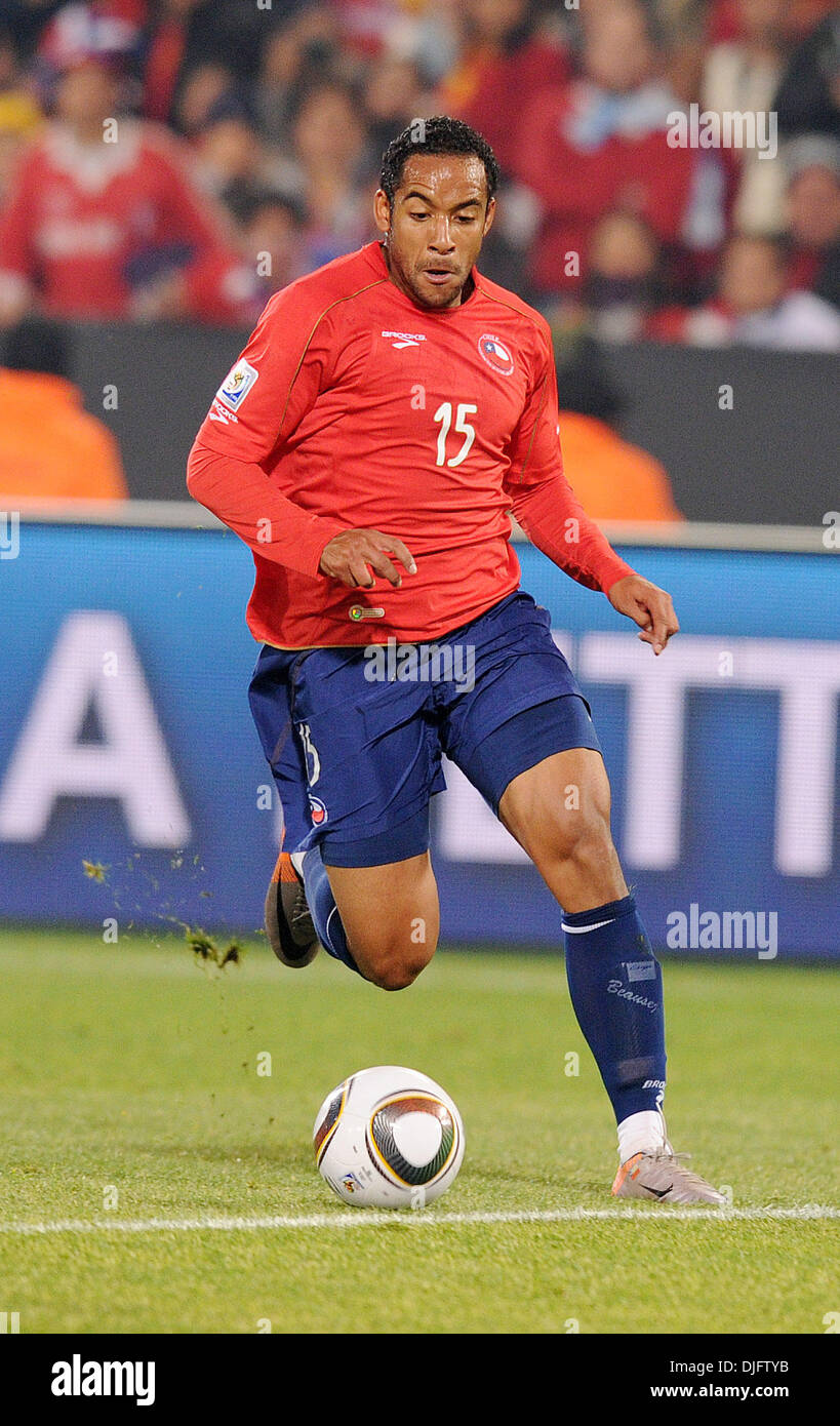 June 25, 2010 - Pretoria, South Africa - Jean Beausejour of Chile in action during the 2010 FIFA World Cup soccer match between Chile and Spain at Loftus Versfeld Stadium on June 25, 2010 in Pretoria, South Africa. (Credit Image: © Luca Ghidoni/ZUMApress.com) Stock Photo