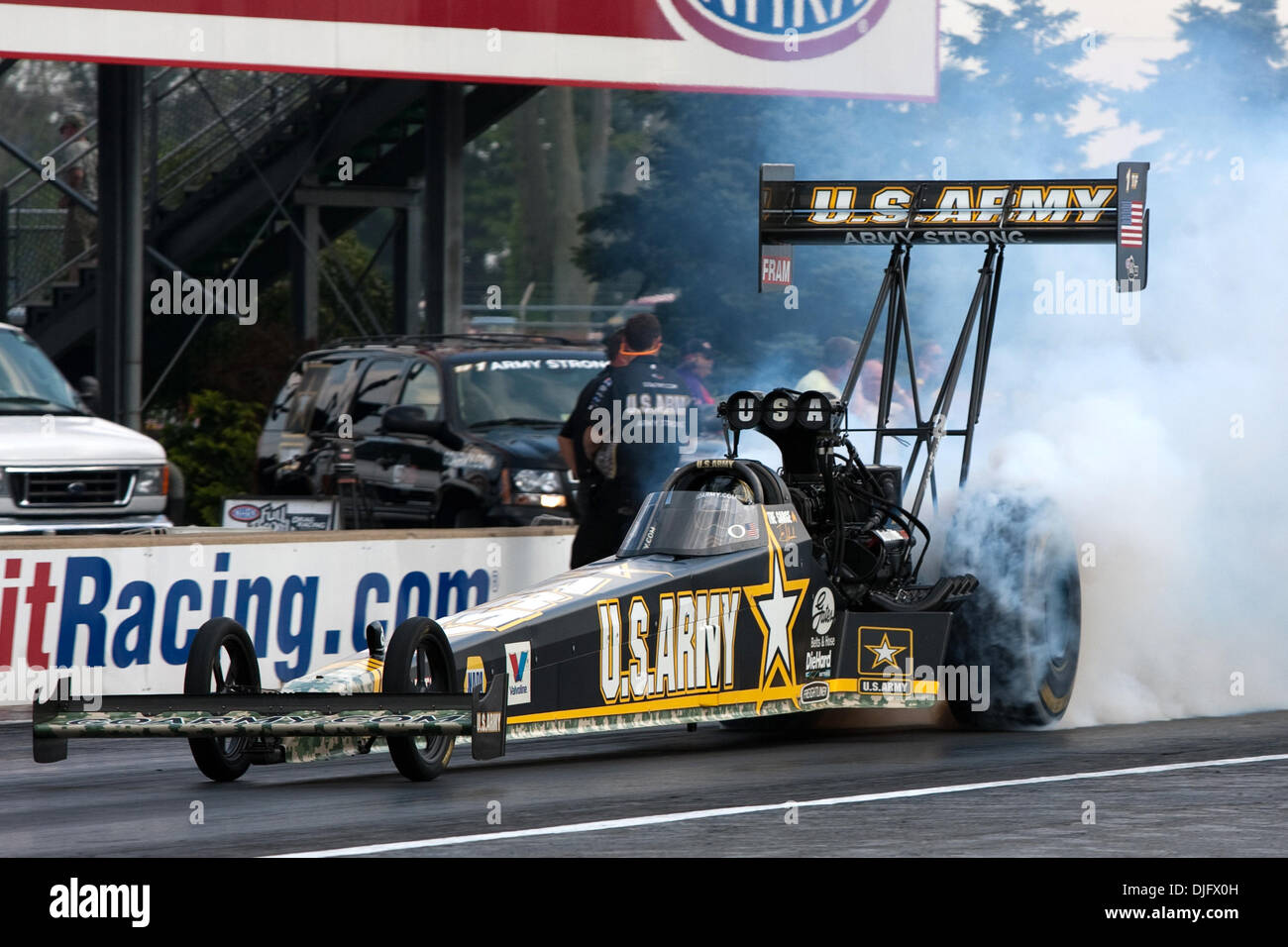 Nhra drag best sale racing tony schumacher