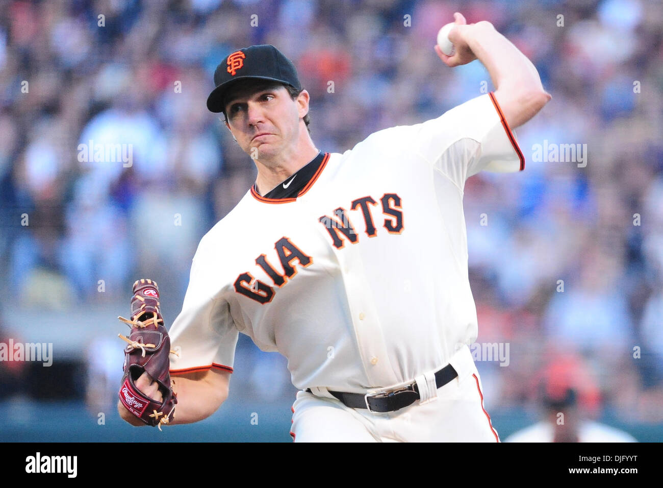 San Francisco, CA: San Francisco Giants pitcher Barry Zito (75) pitches the ball. The Los Angeles Dodgers won the game 4-2. (Credit Image: © Charles Herskowitz/Southcreek Global/ZUMApress.com) Stock Photo