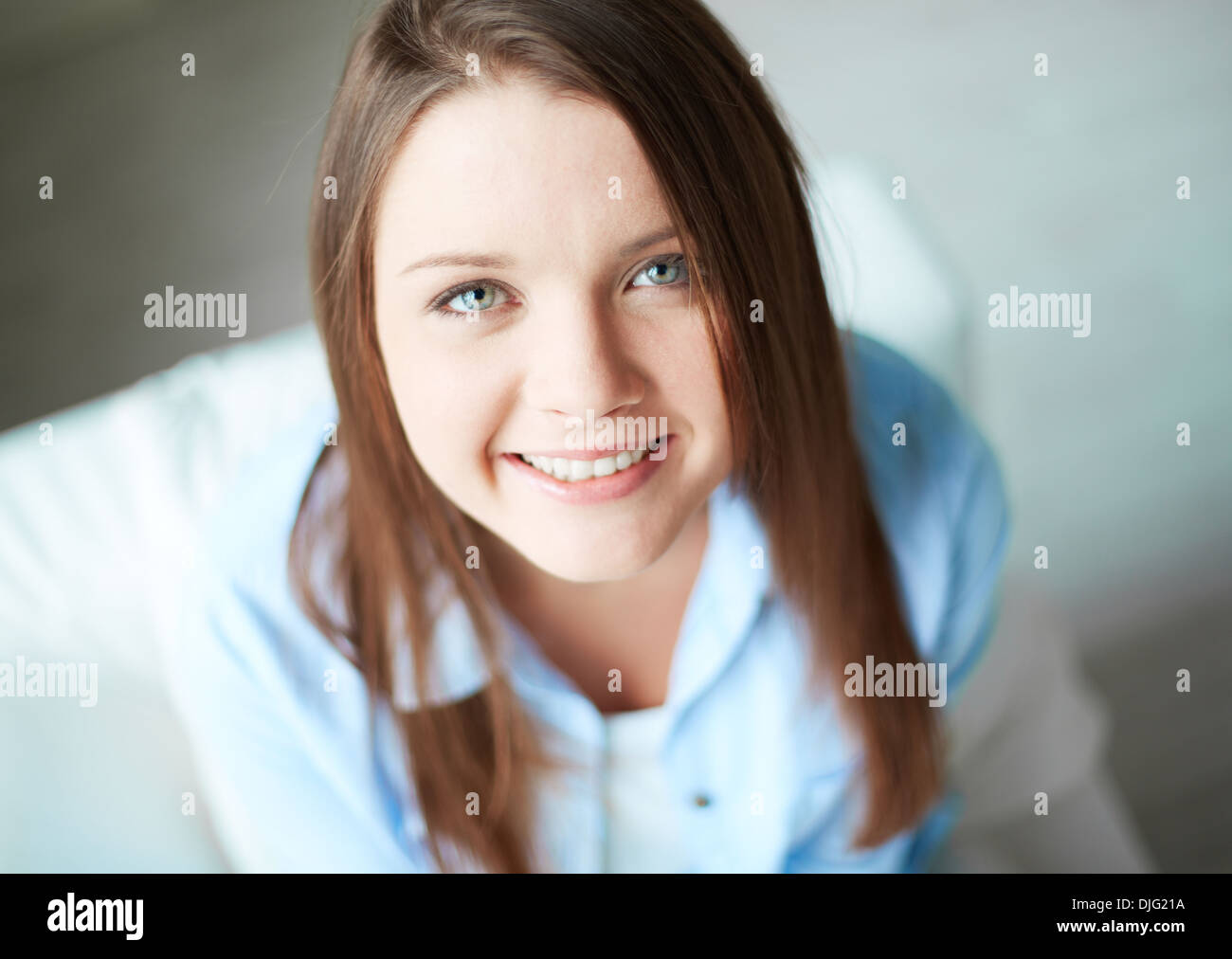 Female with dark hair hi-res stock photography and images - Alamy