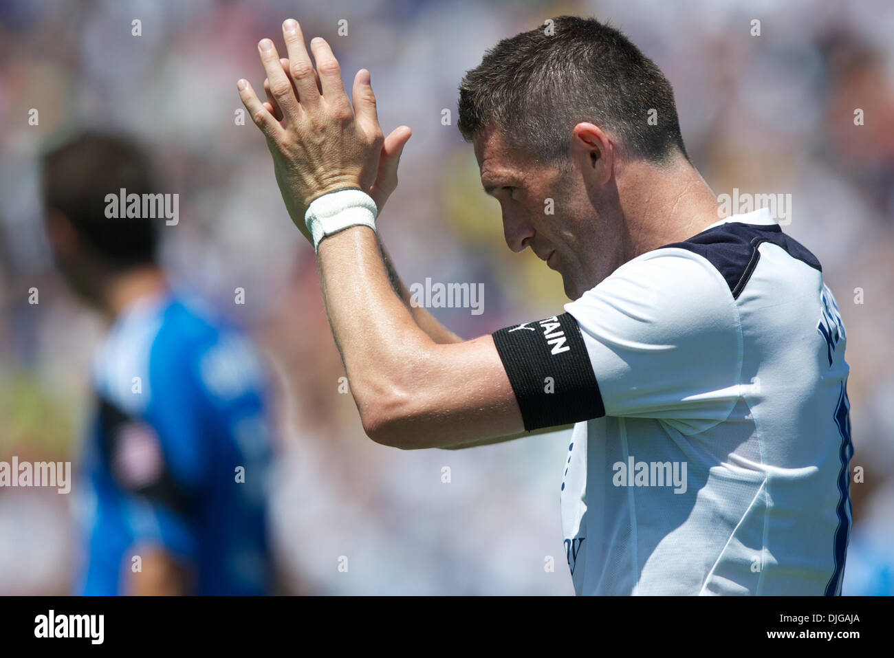 July 17, 2010 - Santa Clara, California, United States of America - 17 July 2010: Tottenham Hotspur F Robbie Keane (10) thanks a teammate for a pass during the exhibition match between the San Jose Earthquakes and Tottenham Hotspur at Buck Shaw Stadium in Santa Clara, CA..Mandatory Credit: Matt Cohen / Southcreek Global (Credit Image: © Southcreek Global/ZUMApress.com) Stock Photo