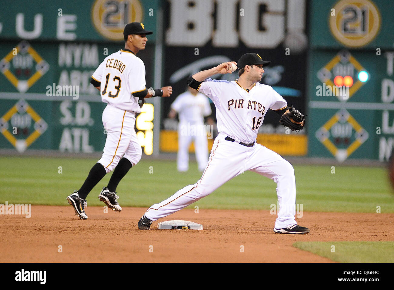 Pittsburgh Pirates' Ronny Cedeno during spring training baseball practice,  Sunday, Feb. 20, 2011, in Bradenton, Fla. (AP Photo/Eric Gay Stock Photo -  Alamy