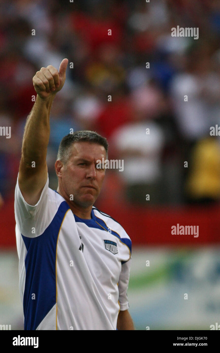 July 25, 2010 - Kansas City, Missouri, United States of America - 25 July 2010: Kansas City coach, Peter Vermes gives a thumbs-up to the supporters at Arrowhead. Kansas City Wizards defeated Manchester United 2-1 during their 2010 Tour at Arrowhead Stadium, Kansas City, Missouri..Mandatory Credit: Tyson Hofsommer / Southcreek Global (Credit Image: © Southcreek Global/ZUMApress.com) Stock Photo