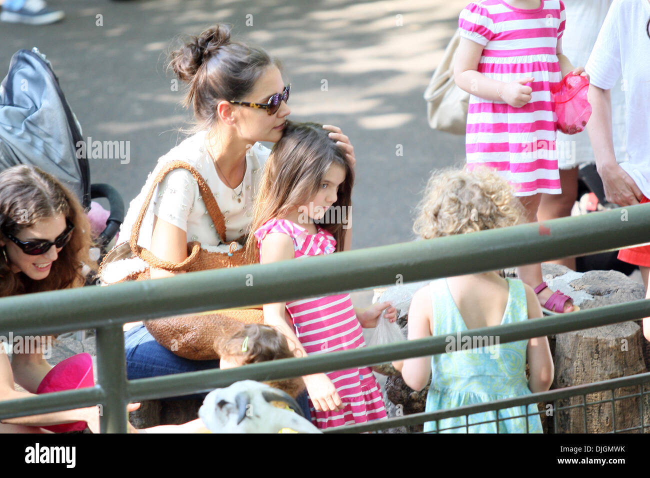 Suri cruise and katie holmes hi-res stock photography and images - Page 11  - Alamy