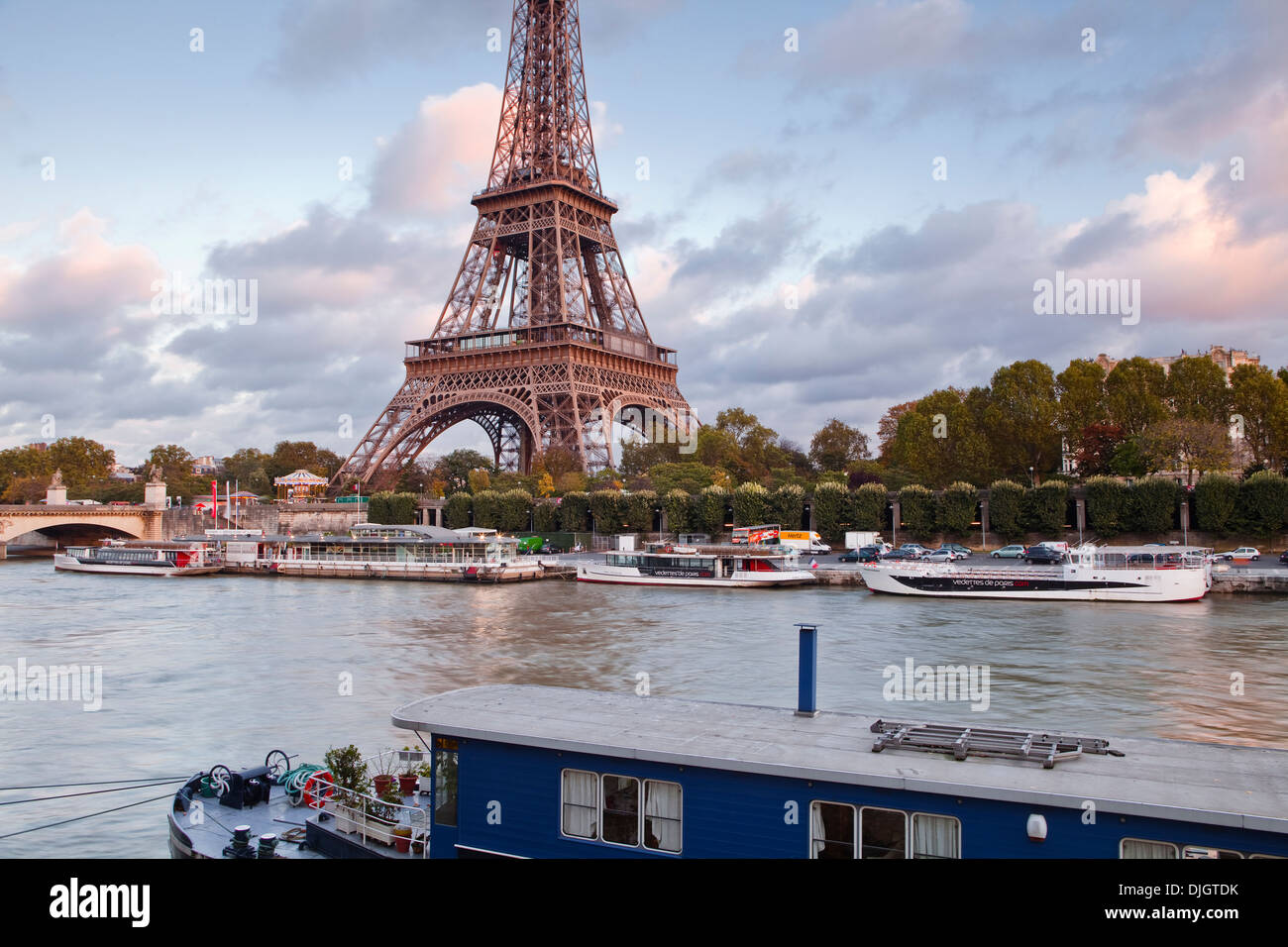 The Eiffel Tower on the banks of the river Seine Stock Photo Alamy