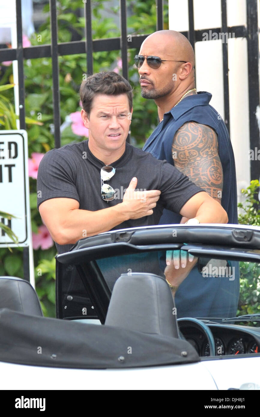 Mark Wahlberg Dwayne 'The Rock' Johnson Filming scenes for new movie 'Pain  & Gain' in Miami Miami Florida - 30.05.12 Featuring Stock Photo - Alamy