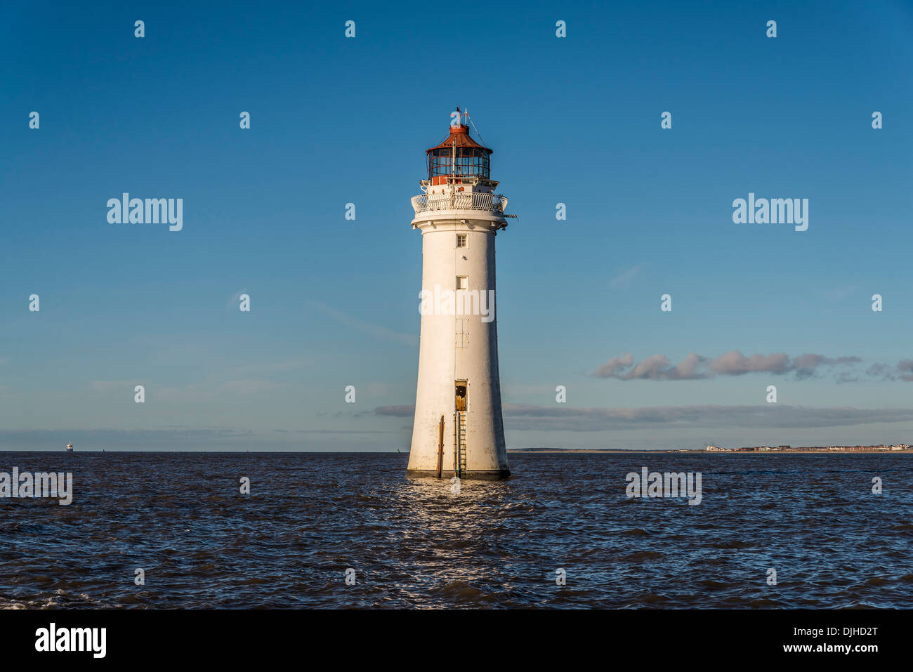 New Brighton Perch Rock lighthouse river Mersey Stock Photo