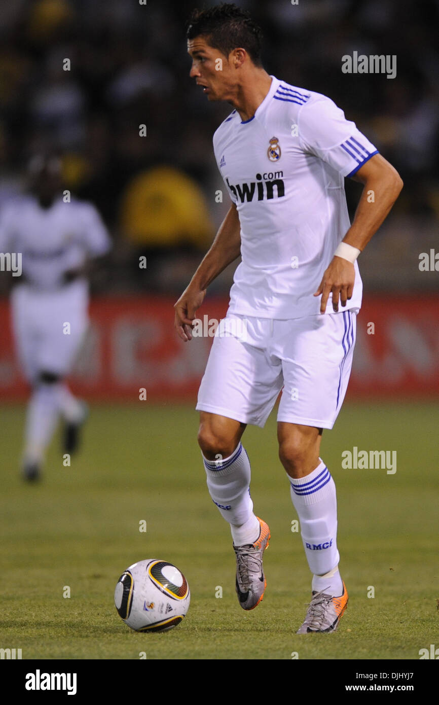 File:Club América & Real Madrid friendly match about to start 2010-08-04  1.JPG - Wikimedia Commons