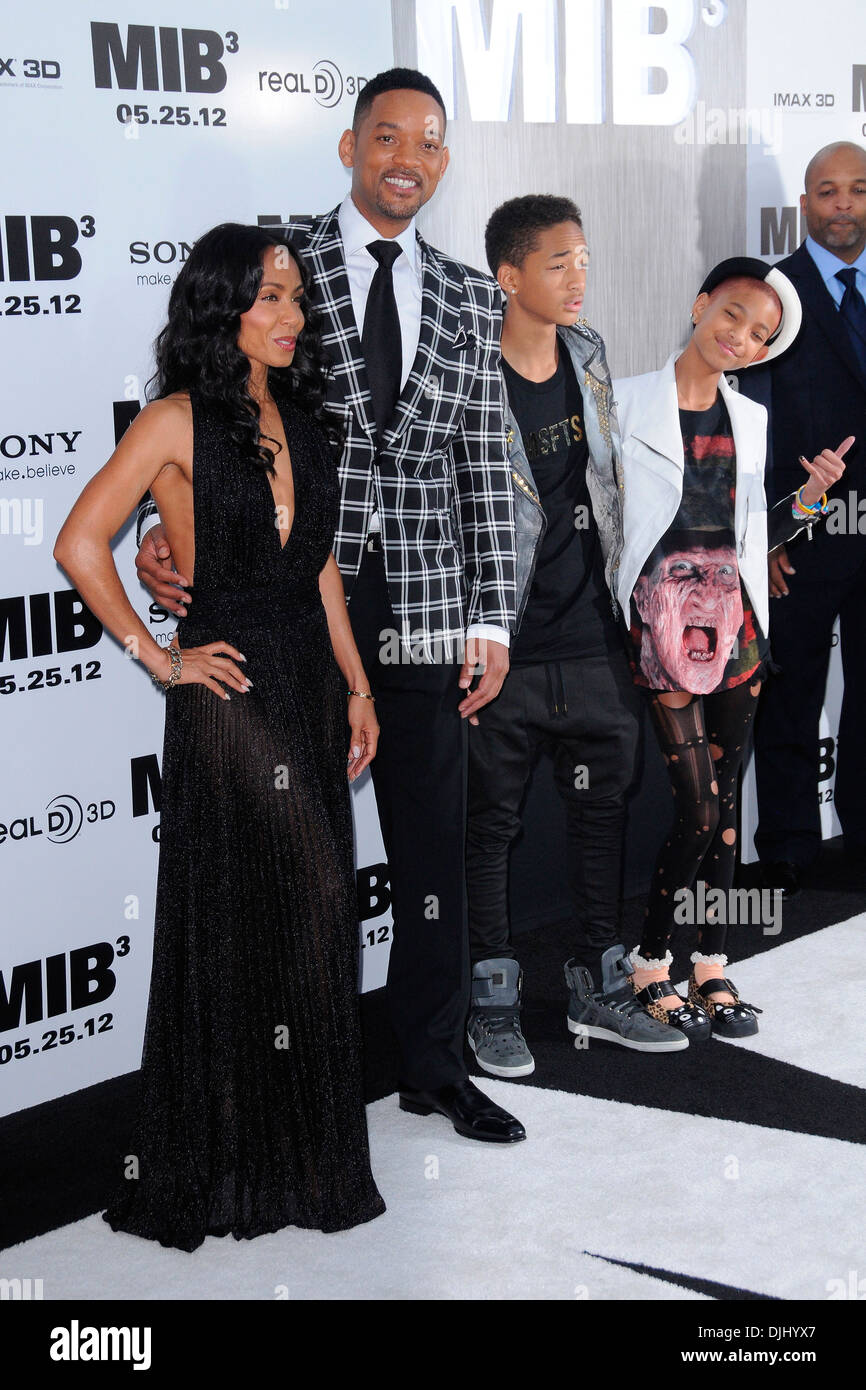 Will Smith Jada PinkettSmith Willow Smith Jaden Smith 'Men in Black