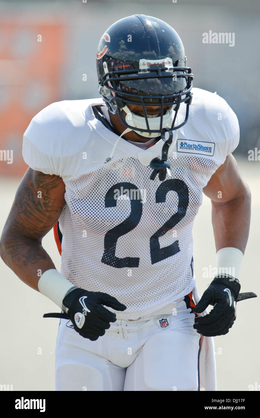 Chicago Bears running back Matt Forte (22) heads to the field for the ...