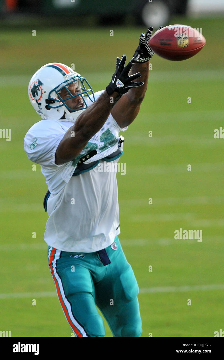 Miami Dolphins WR Patrick Turner (84) makes a catch during