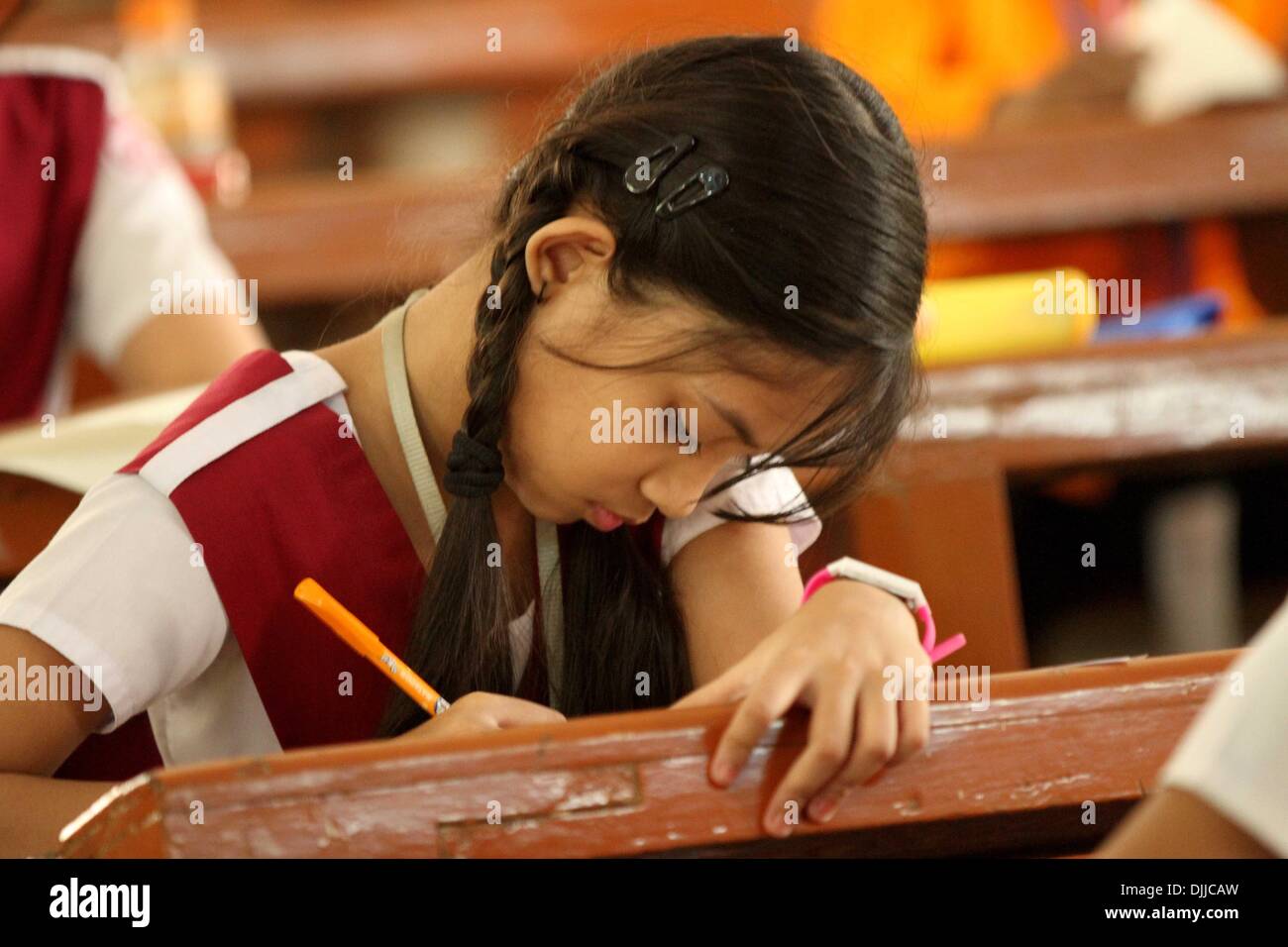 Crowded Classroom Poverty High Resolution Stock Photography and Images ...