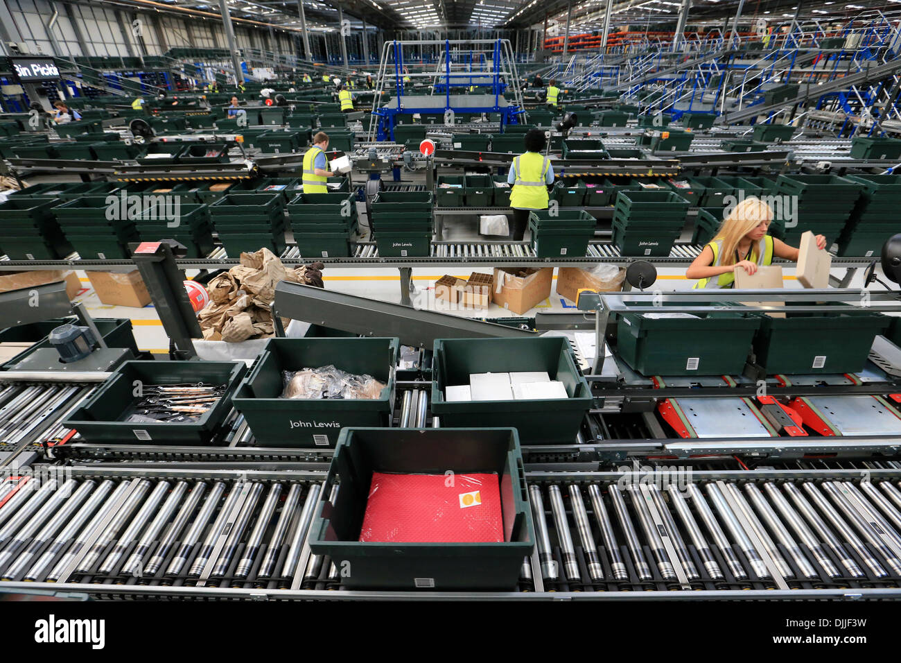John lewis distribution centre hires stock photography and images Alamy