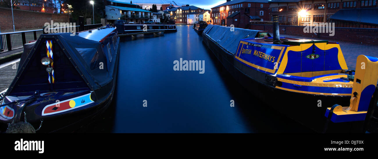 Gas street basin moorings hi-res stock photography and images - Alamy