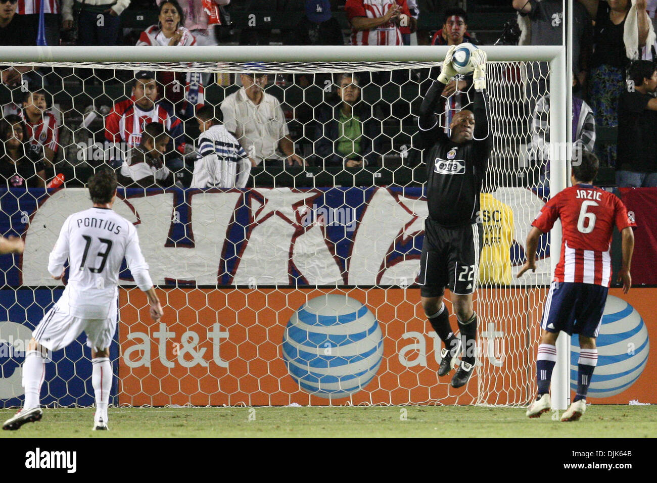 Aug. 29, 2010 - Carson, California, United States of America - Chivas USA goalkeeper (#22) ZACH THORNTON (mid) makes a save during the Chivas USA vs DC United game at the Home Depot Center, Chivas USA went on to defeat United with a score of 1-0. (Credit Image: © Brandon Parry/Southcreek Global/ZUMApress.com) Stock Photo