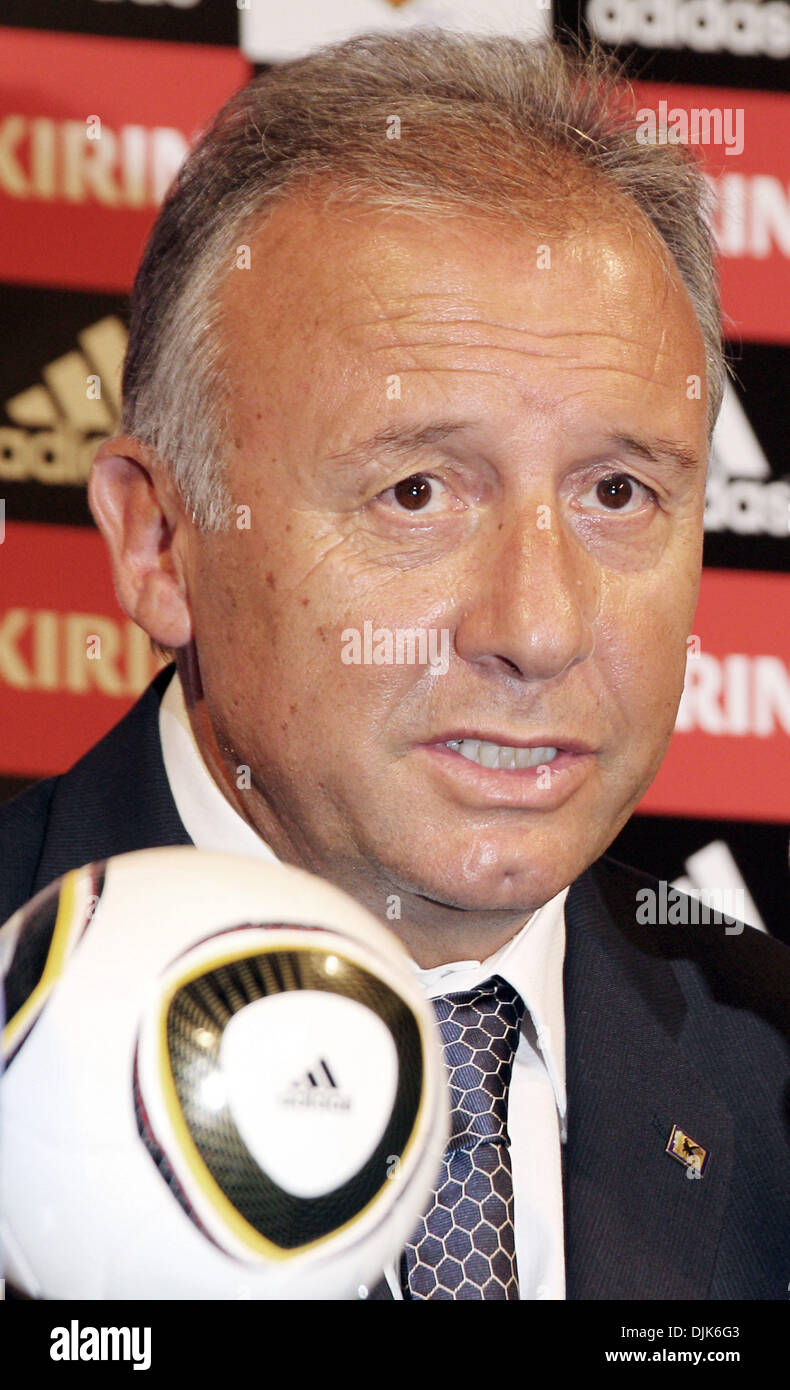 Aug 31, 2010 - Tokyo, Japan - Former AC Milan coach ALBERTO ZACCHERONI attends a press conference announcing of his appointment as Japan's national football coach in Tokyo, Japan. Zaccheroni is to coach the national team to prepare for the next World Cup.  (Credit Image: © Junko Kimura/Jana/ZUMApress.com) Stock Photo
