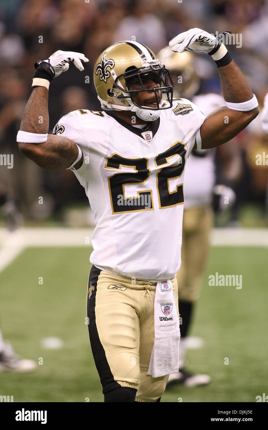 Sept 9, 2010: New Orleans Saints cornerback Tracy Porter (22) pumps up the  crowd during the NFL Season opener between the New Orleans Saints and the  Minnesota Vikings at the Louisiana Superdome