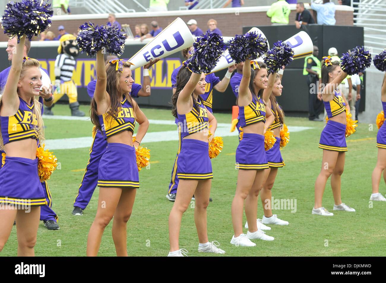 Pirates Cheerleaders