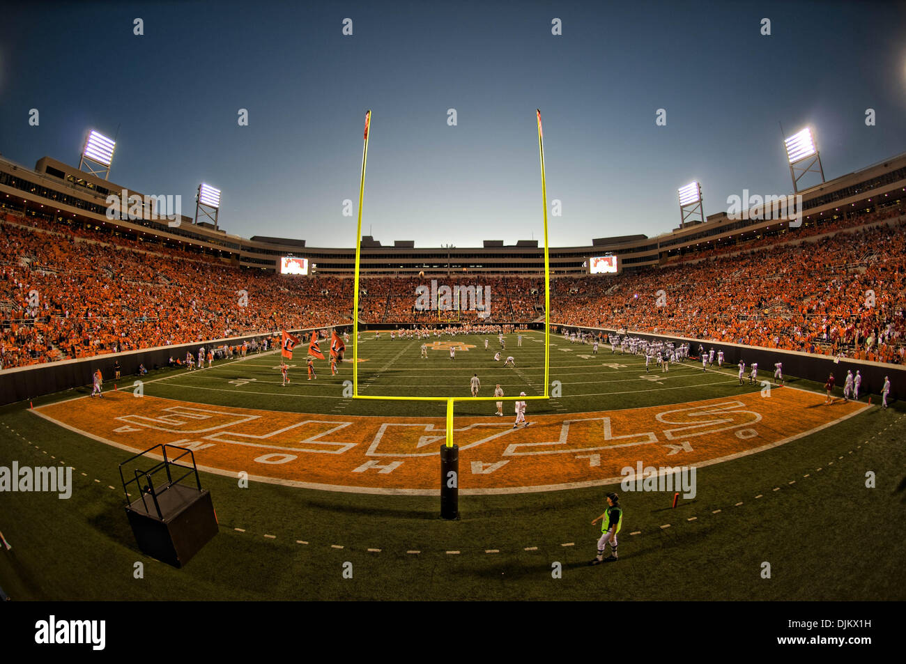 Boone pickens stadium hi-res stock photography and images - Alamy