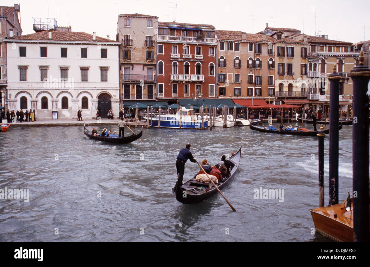 Venice canal grande gondola hi-res stock photography and images - Alamy