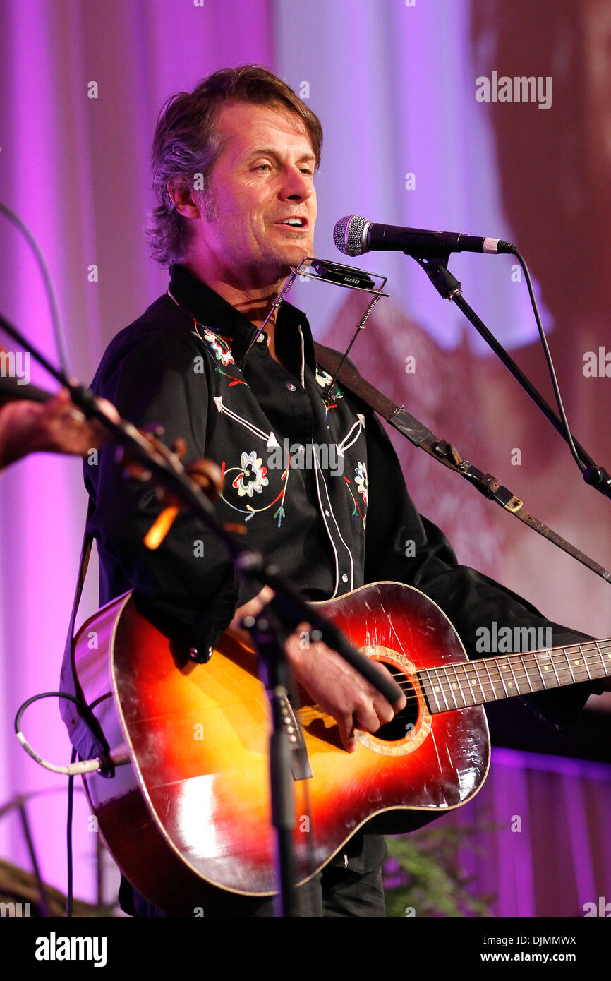 Jim Cuddy performs at the 20th annual Wellspring Henderson Hoedown fundraiser gala. Toronto, Canada - 26.04.12 Stock Photo