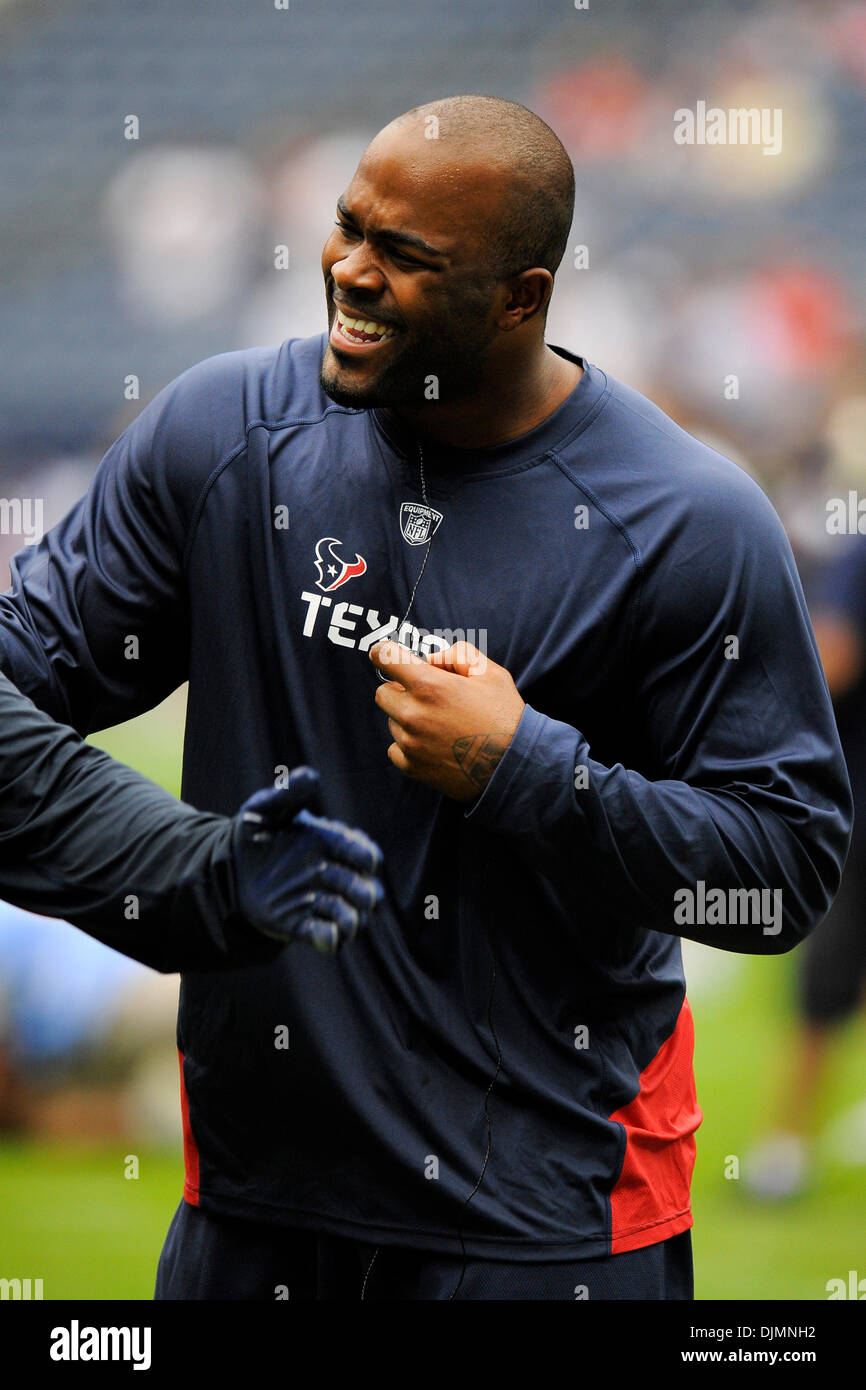 Houston defensive end mario williams 90 hi-res stock photography and images  - Alamy