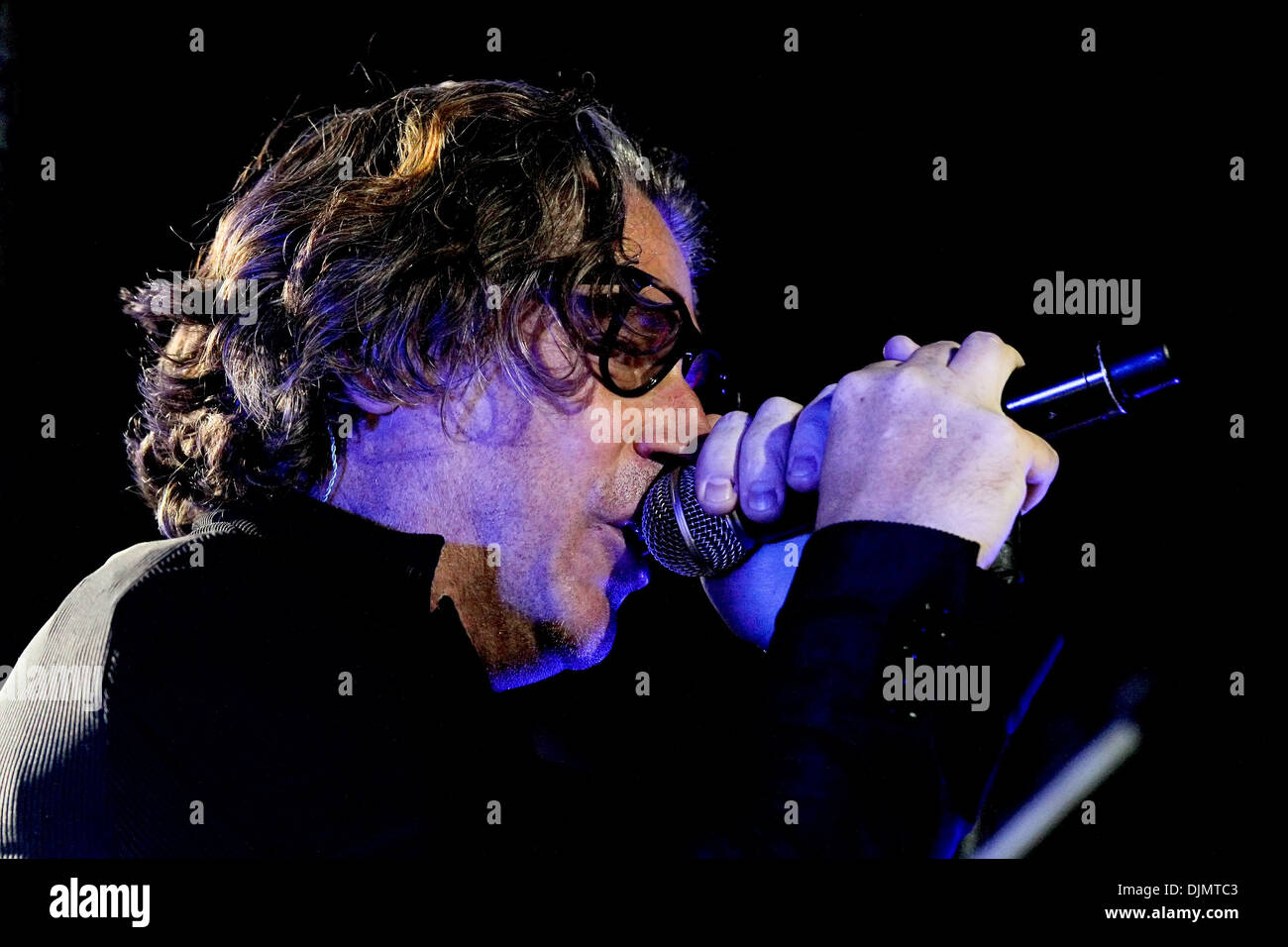 Ed Roland Smile Ed Roland Collective Soul performing live at Revolution Live Lauderdale ...