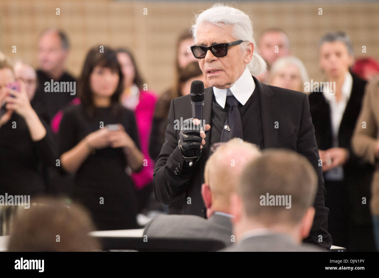 Berlin, Germany. 29th Nov, 2013. Fashion designer Karl Lagerfeld acts as editor-in-chief for the 01 December 2013 edition of Welt am Sonntag and takes part in a editors' conference in Berlin, Germany, 29 November 2013. Photo: MAURIZIO GAMBARINI/dpa/Alamy Live News Stock Photo