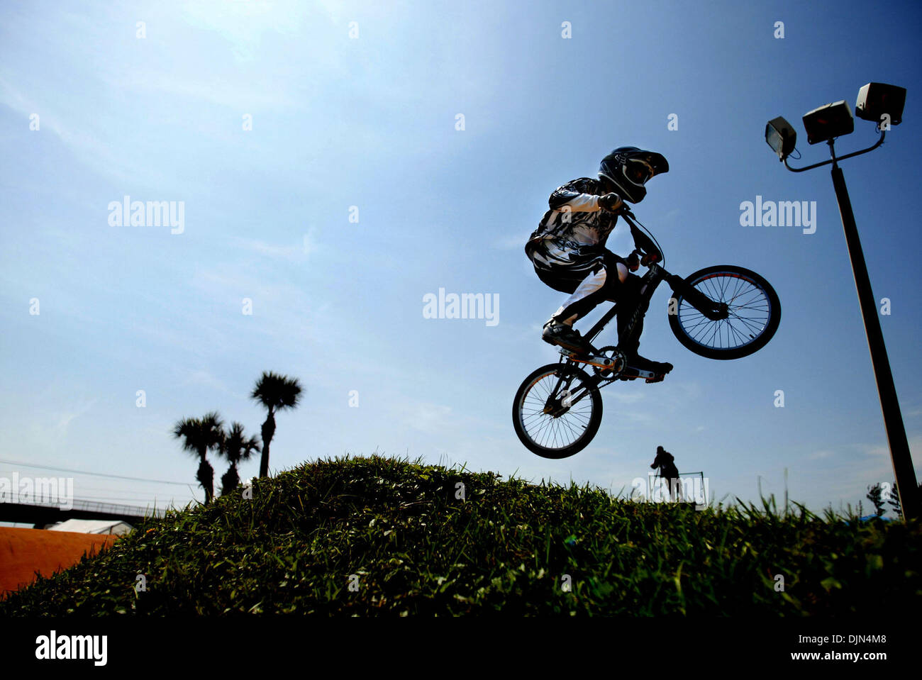One bicycle two riders hi-res stock photography and images - Alamy