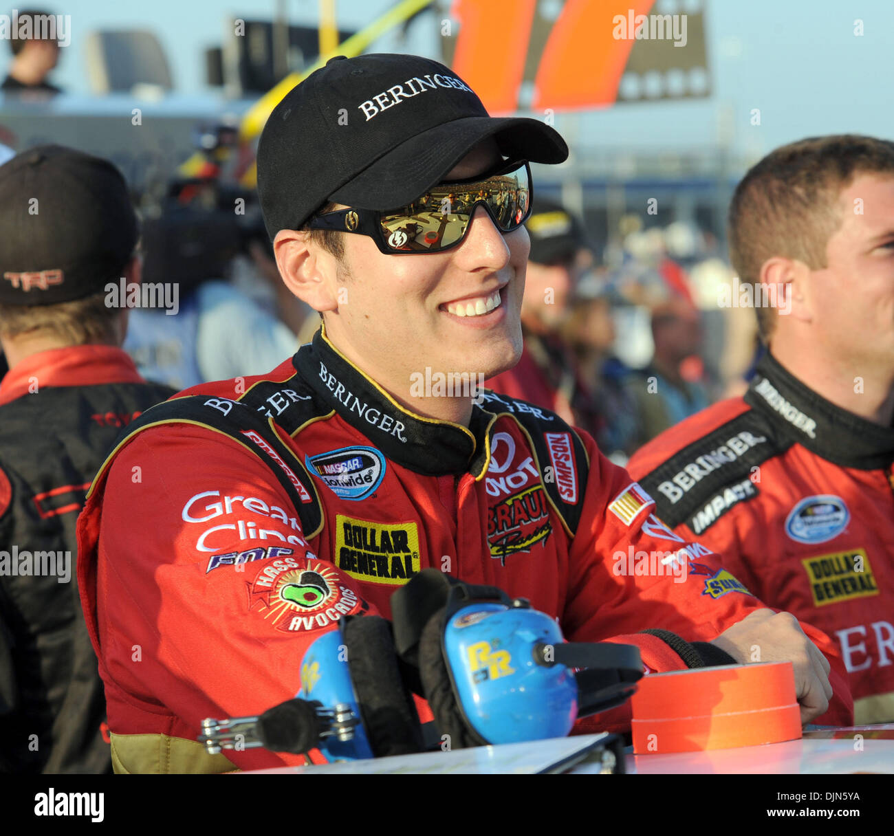 Kyle Busch 2008 Nationwide Series Wallpaper For Iphone