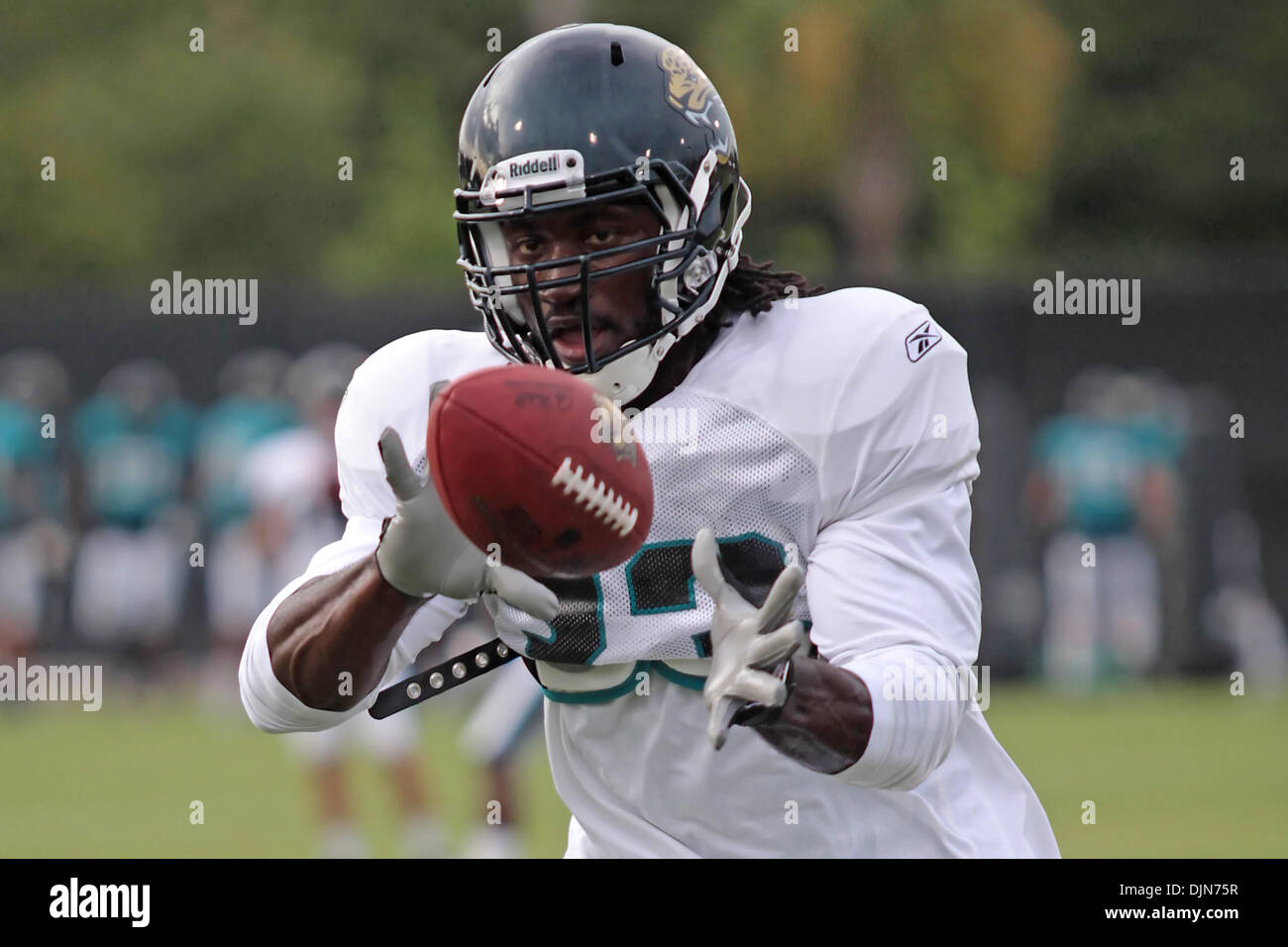 Greg Jones catches a pass during a drill at the Jacksonville Jaguars  training camp held at the Jaguars practice fields in Jacksonville, FL.  (Credit Image: © David Roseblum/Southcreek Global/ZUMApress.com Stock Photo  