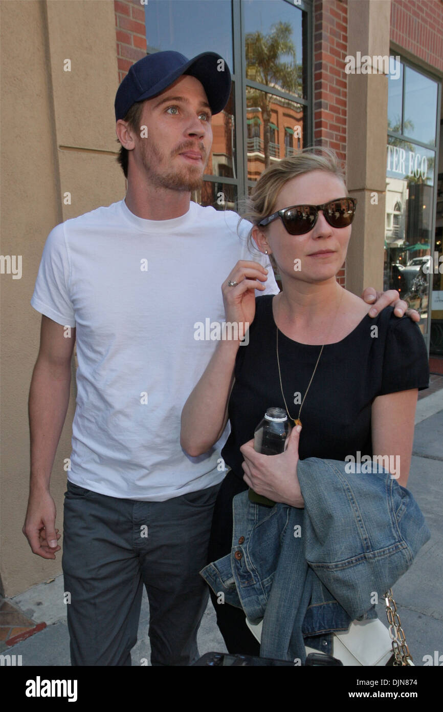 Kirsten Dunst and boyfriend Garrett Hedlund seen heading to a doctors